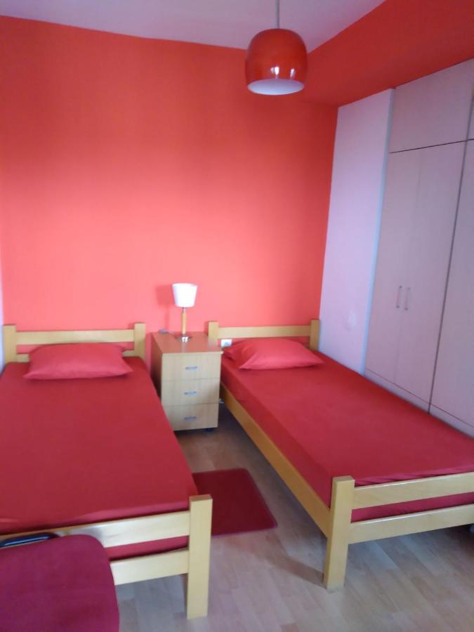 Skopje City Center Red Apartment Kültér fotó